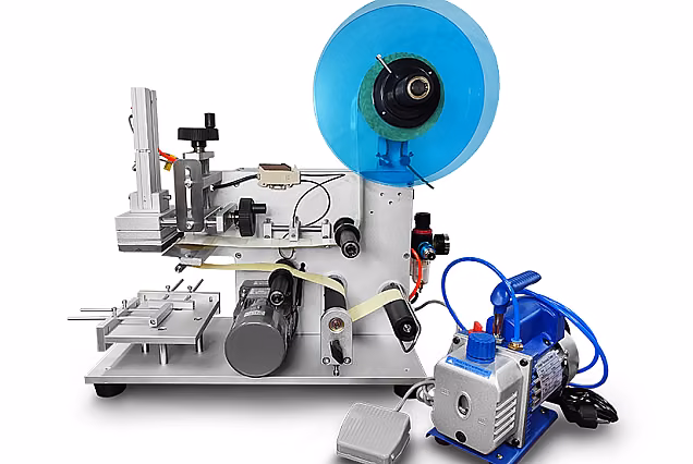 Flat Bottle Labeling Machine