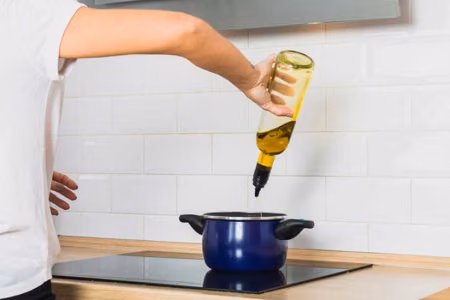 Which Oil for Which Dish? A Guide to Homemade Cold-Pressed Oils